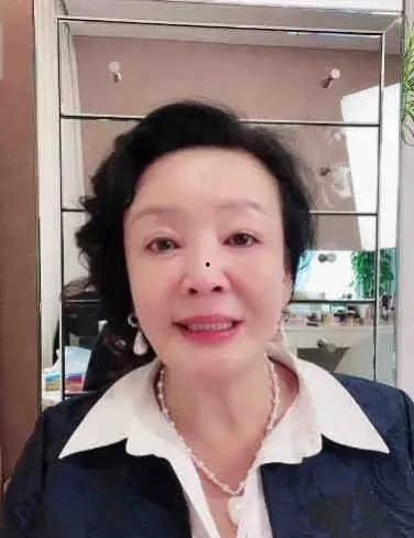 娱乐圈哪个地方吃瓜好,揭秘明星幕后那些事儿